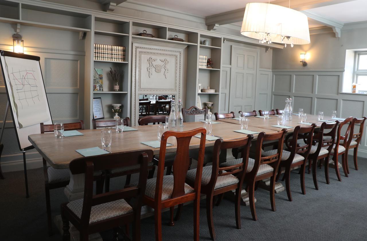 סליין Conyngham Arms Hotel מראה חיצוני תמונה